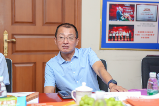 交大安泰EMBA袁主任一行蒞臨社科賽斯暨中國(guó)MBA教育網(wǎng)