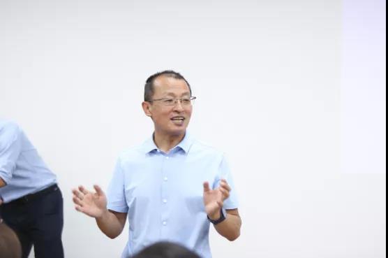 交大安泰EMBA袁主任一行蒞臨社科賽斯暨中國(guó)MBA教育網(wǎng)