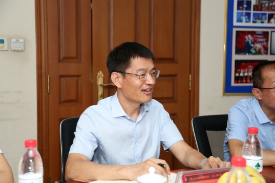 上海交通大學(xué)高級金融學(xué)院副院長潘杰一行蒞臨社科賽斯暨中國MBA教育網(wǎng)