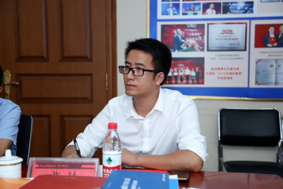 上海交通大學(xué)高級金融學(xué)院副院長潘杰一行蒞臨社科賽斯暨中國MBA教育網(wǎng)