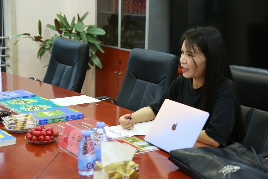 社科賽斯總裁、黨支部書記李發(fā)進(jìn)接受教育行業(yè)研究媒體多鯨記者采訪！